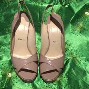 CHRISTIAN LOUBOUTIN Patent Marpoil 120 Platform Nude/beige pumps.